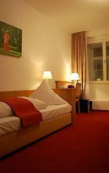 Hotell Mohren Post 3*